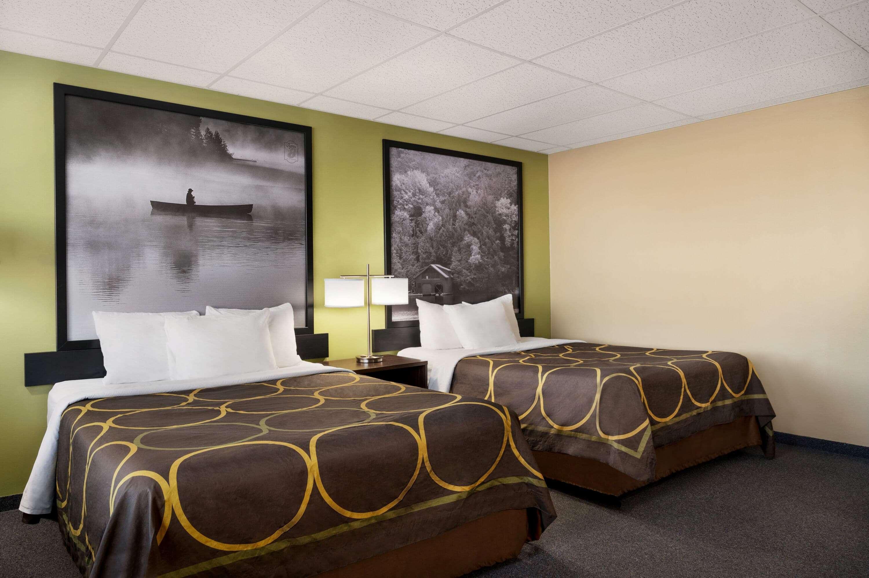 Super 8 By Wyndham On Hotel