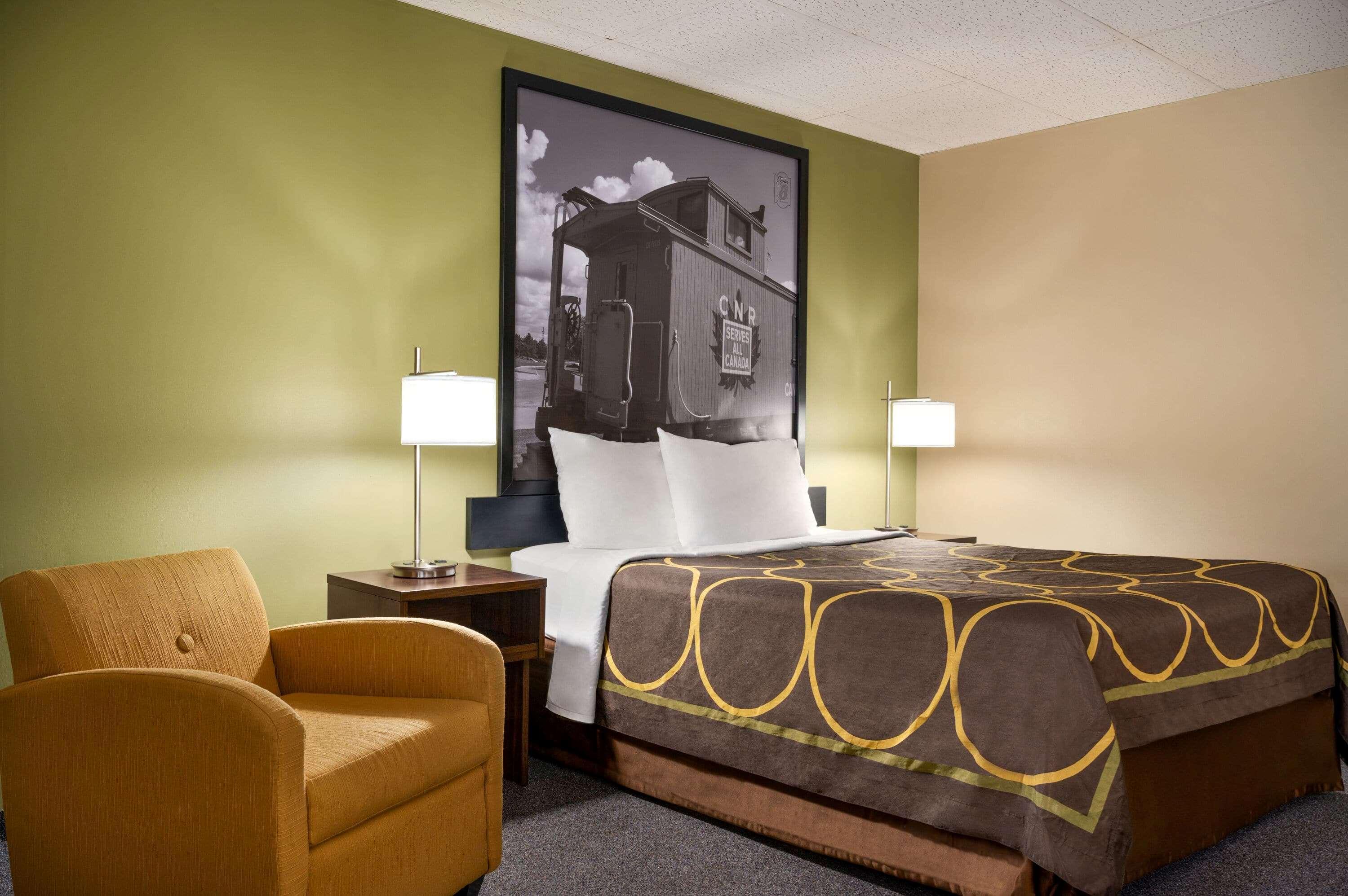 Hotel Super 8 By Wyndham On 2*