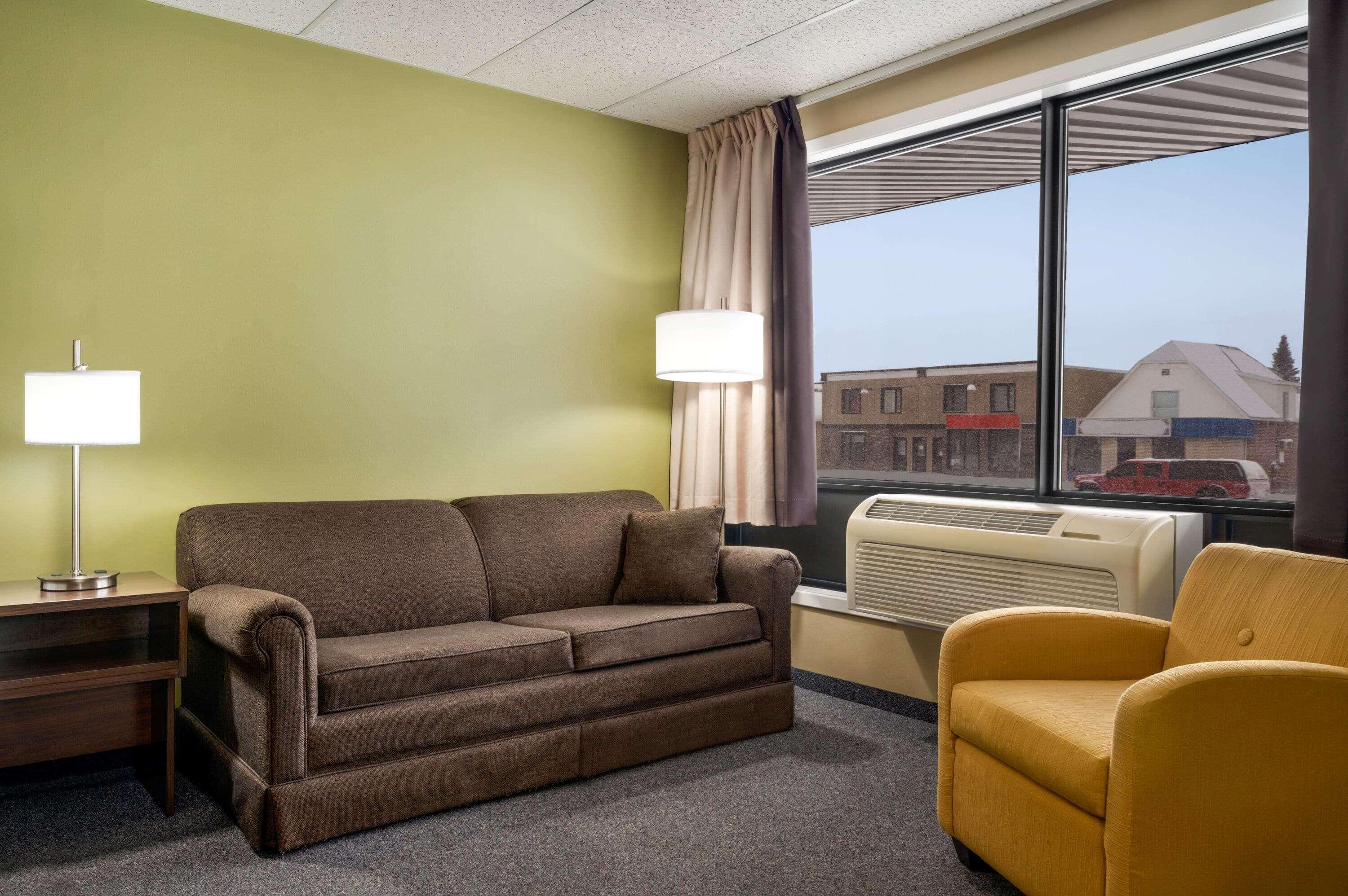 Super 8 By Wyndham On Hotel 2*